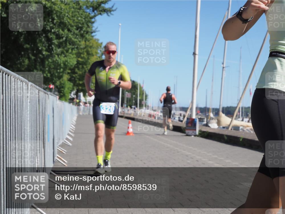 17.08.2025 - KN Förde Triathlon 2025 KatJ http://msf.ph/oto/8598539 17.08.2025 11:48:55 Laufen 320, 620 meine-sportfotos.de