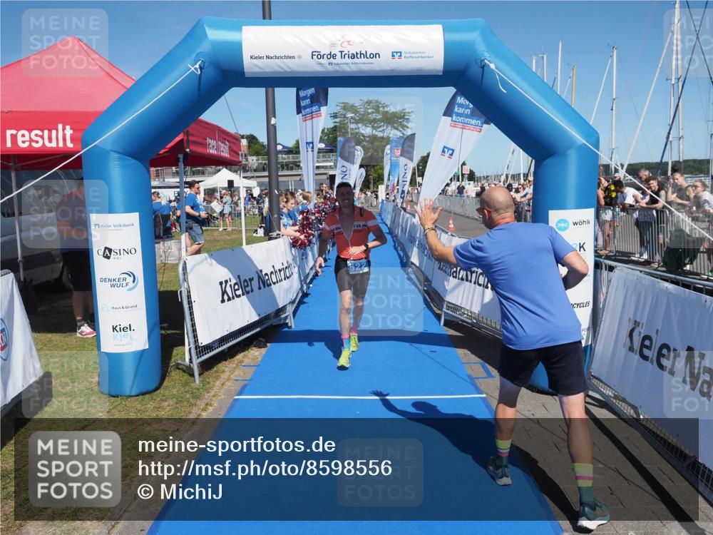 17.08.2025 - KN Förde Triathlon 2025 MichiJ http://msf.ph/oto/8598556 17.08.2025 14:01:08 Laufen 505, 522 meine-sportfotos.de