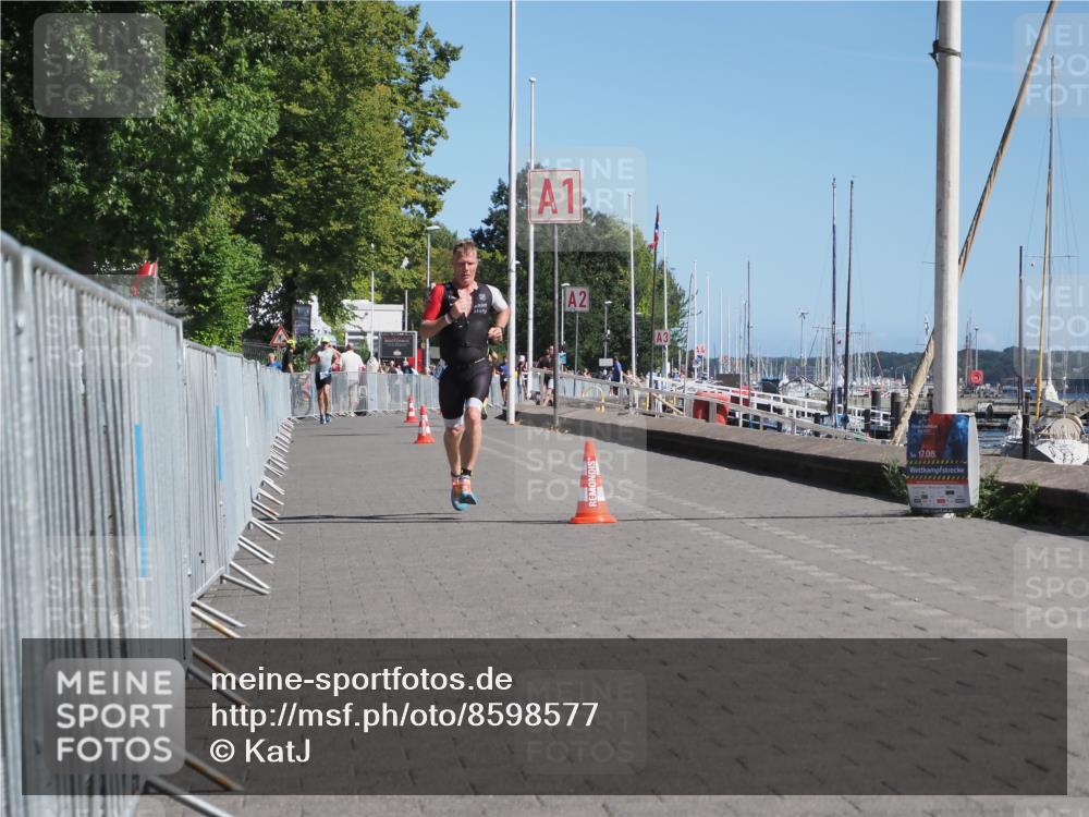 17.08.2025 - KN Förde Triathlon 2025 KatJ http://msf.ph/oto/8598577 17.08.2025 11:49:20 Laufen 389 meine-sportfotos.de