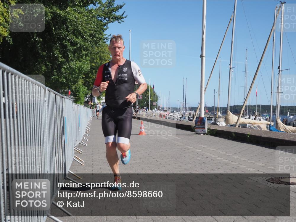 17.08.2025 - KN Förde Triathlon 2025 KatJ http://msf.ph/oto/8598660 17.08.2025 11:49:24 Laufen 389 meine-sportfotos.de