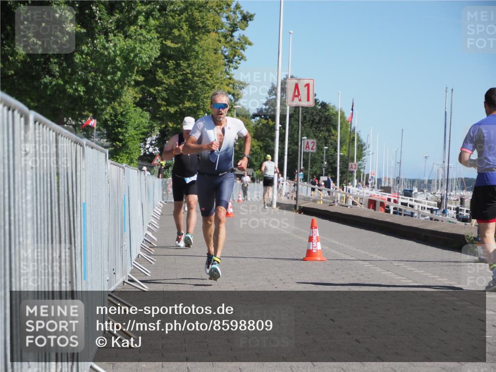 17.08.2025 - KN Förde Triathlon 2025 KatJ http://msf.ph/oto/8598809 17.08.2025 11:49:59 Laufen 274, 294 meine-sportfotos.de