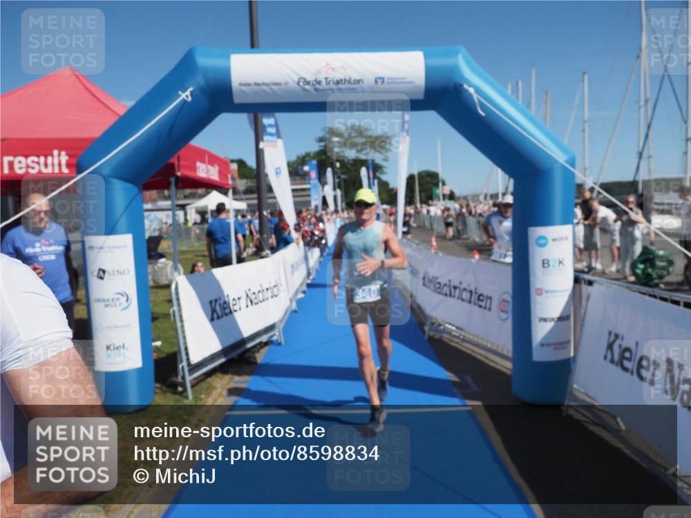 17.08.2025 - KN Förde Triathlon 2025 MichiJ http://msf.ph/oto/8598834 17.08.2025 12:12:44 Laufen 321, 340 meine-sportfotos.de