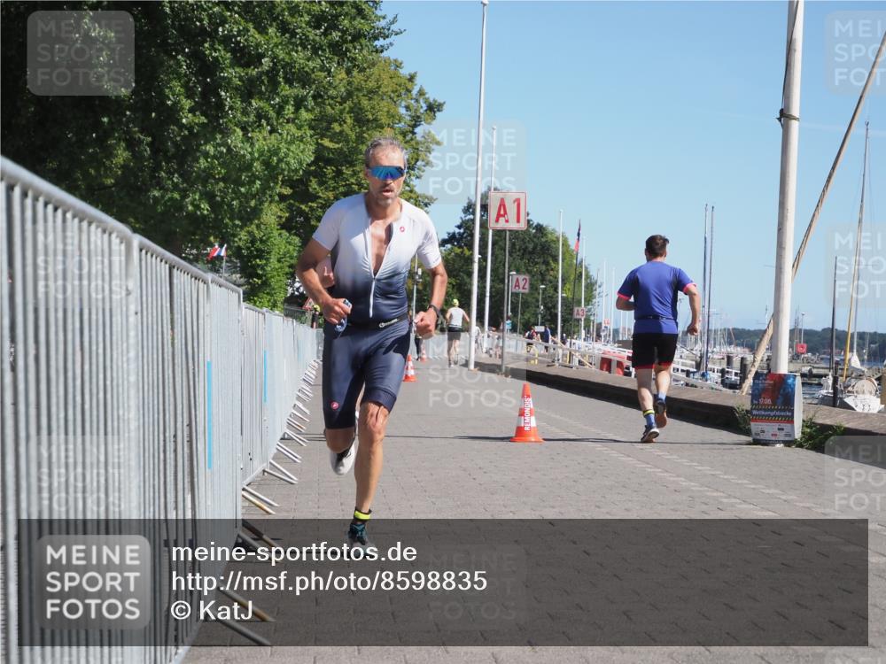 17.08.2025 - KN Förde Triathlon 2025 KatJ http://msf.ph/oto/8598835 17.08.2025 11:50:01 Laufen 274, 294 meine-sportfotos.de
