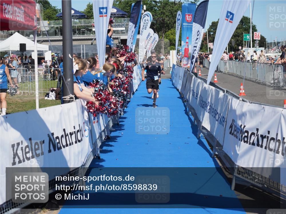 17.08.2025 - KN Förde Triathlon 2025 MichiJ http://msf.ph/oto/8598839 17.08.2025 14:02:16 Laufen 508, 525 meine-sportfotos.de