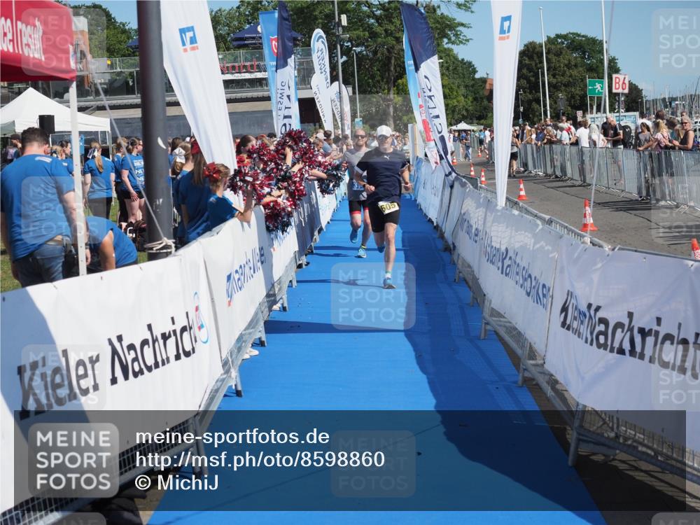 17.08.2025 - KN Förde Triathlon 2025 MichiJ http://msf.ph/oto/8598860 17.08.2025 12:12:55 Laufen 605 meine-sportfotos.de