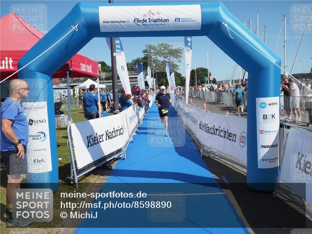 17.08.2025 - KN Förde Triathlon 2025 MichiJ http://msf.ph/oto/8598890 17.08.2025 12:12:56 Laufen 371, 605 meine-sportfotos.de