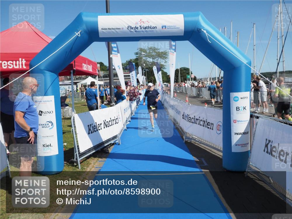 17.08.2025 - KN Förde Triathlon 2025 MichiJ http://msf.ph/oto/8598900 17.08.2025 12:12:57 Laufen 371, 605 meine-sportfotos.de