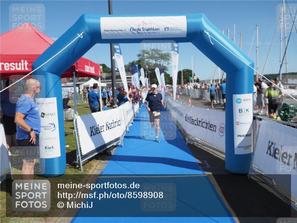 17.08.2025 - KN Förde Triathlon 2025 MichiJ http://msf.ph/oto/8598908 17.08.2025 12:12:57 Laufen 371, 605 meine-sportfotos.de