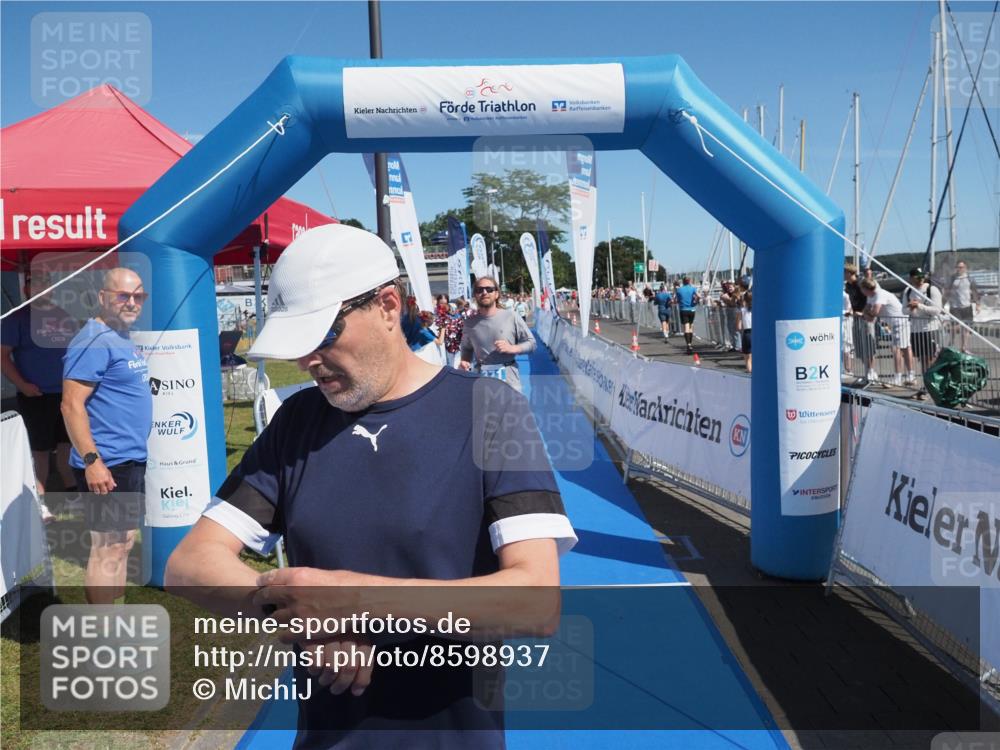 17.08.2025 - KN Förde Triathlon 2025 MichiJ http://msf.ph/oto/8598937 17.08.2025 12:12:59 Laufen 371, 605 meine-sportfotos.de