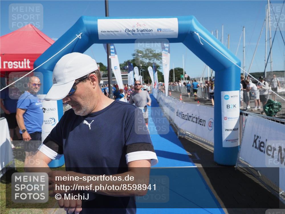 17.08.2025 - KN Förde Triathlon 2025 MichiJ http://msf.ph/oto/8598941 17.08.2025 12:13:00 Laufen 371, 605 meine-sportfotos.de
