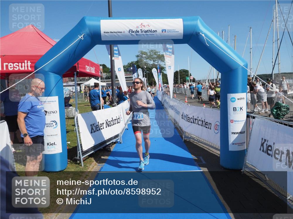 17.08.2025 - KN Förde Triathlon 2025 MichiJ http://msf.ph/oto/8598952 17.08.2025 12:13:00 Laufen 371, 605 meine-sportfotos.de