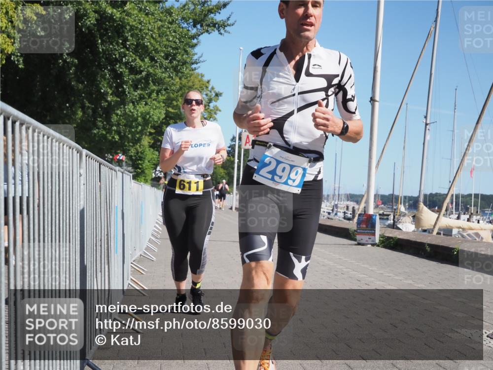 17.08.2025 - KN Förde Triathlon 2025 KatJ http://msf.ph/oto/8599030 17.08.2025 11:50:35 Laufen 299, 611 meine-sportfotos.de