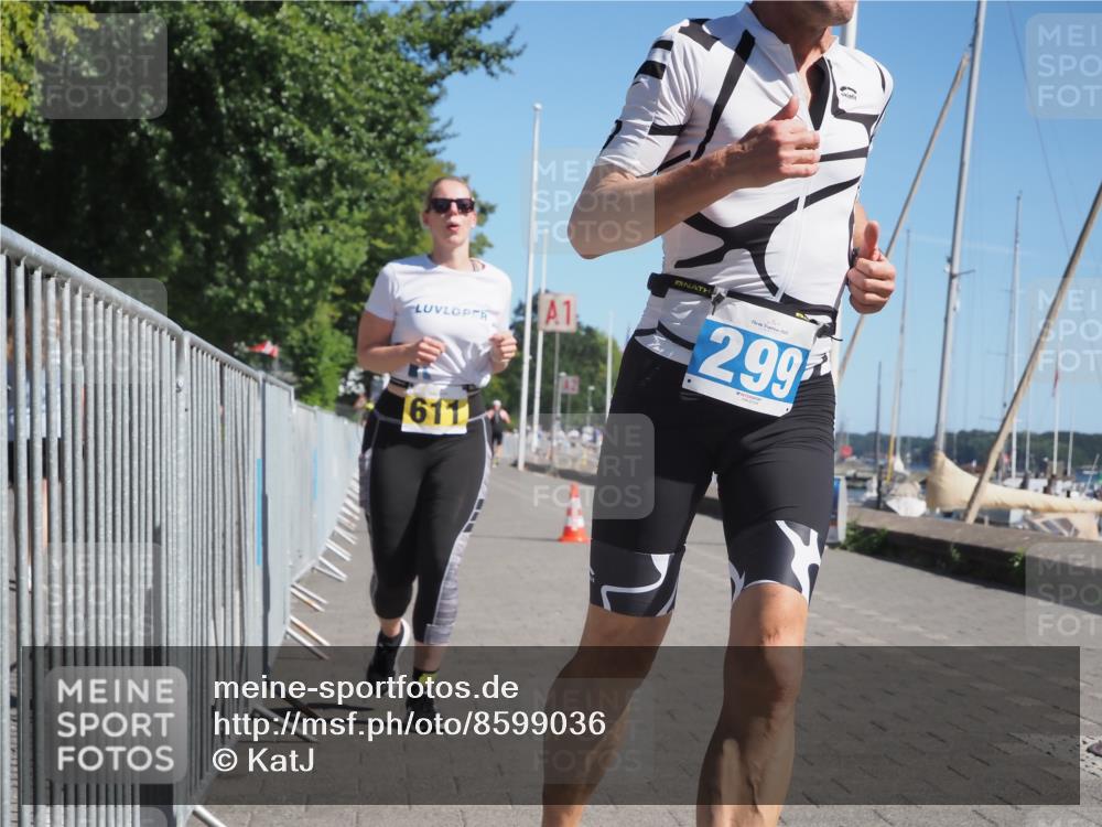 17.08.2025 - KN Förde Triathlon 2025 KatJ http://msf.ph/oto/8599036 17.08.2025 11:50:35 Laufen 299, 611 meine-sportfotos.de