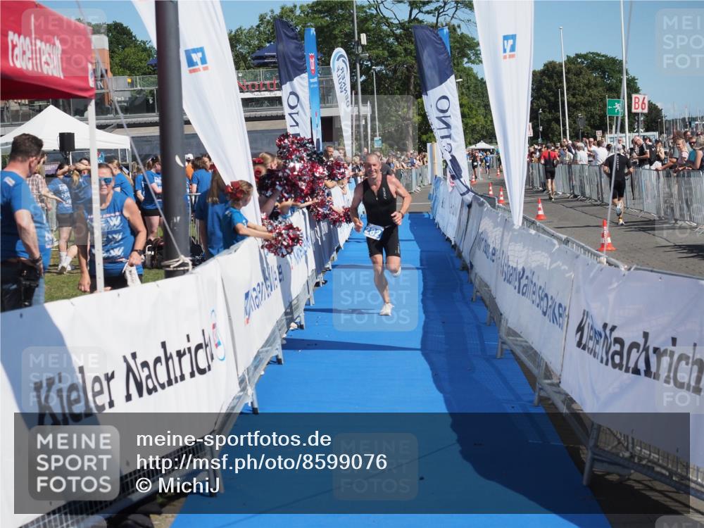 17.08.2025 - KN Förde Triathlon 2025 MichiJ http://msf.ph/oto/8599076 17.08.2025 12:13:36 Laufen 282 meine-sportfotos.de