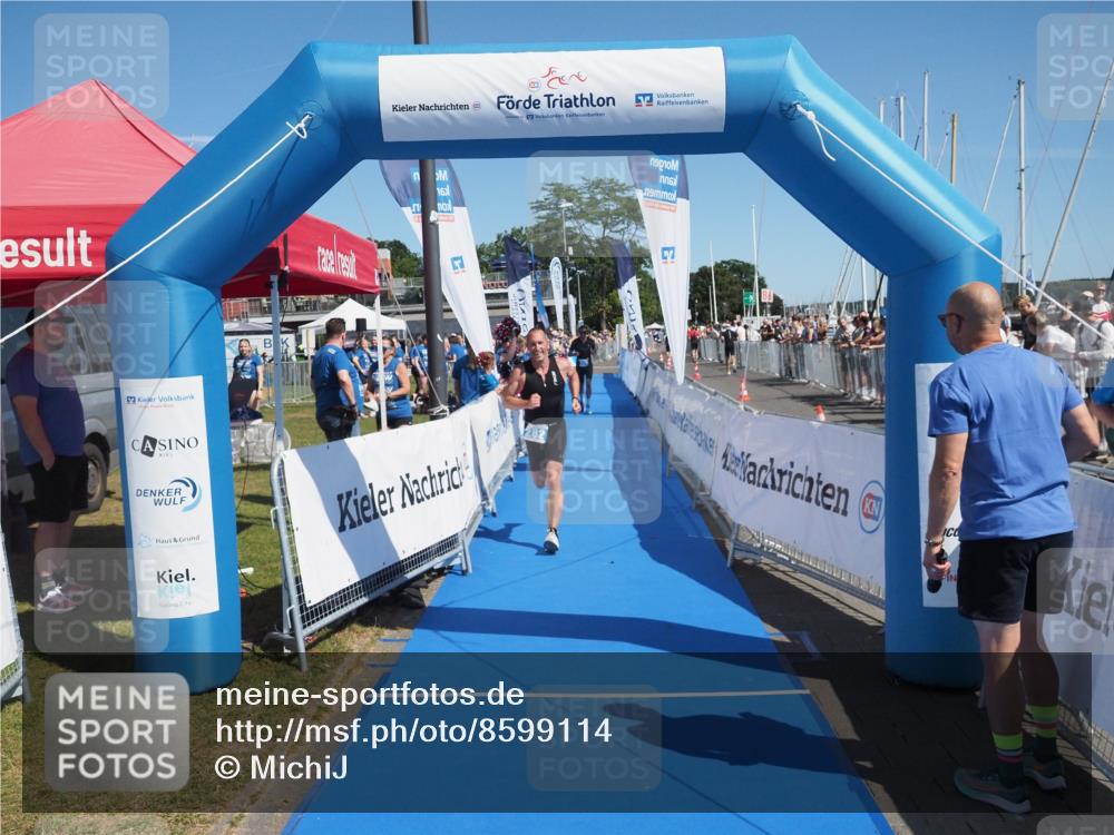 17.08.2025 - KN Förde Triathlon 2025 MichiJ http://msf.ph/oto/8599114 17.08.2025 12:13:37 Laufen 282, 324 meine-sportfotos.de