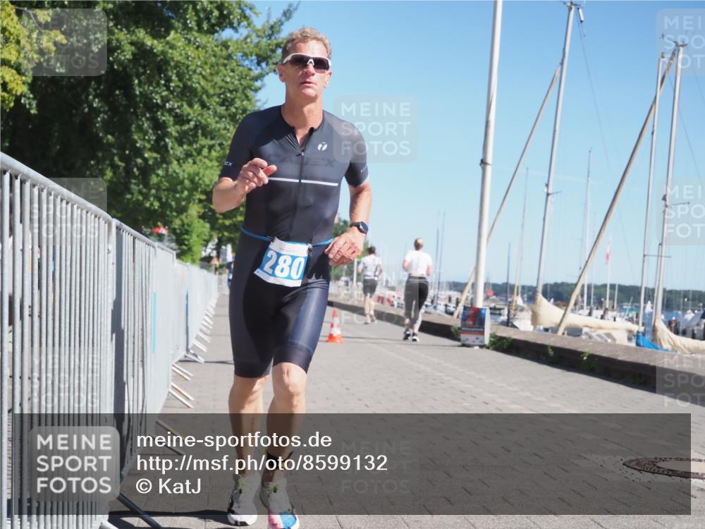 17.08.2025 - KN Förde Triathlon 2025 KatJ http://msf.ph/oto/8599132 17.08.2025 11:50:47 Laufen 272, 280, 306, 604 meine-sportfotos.de