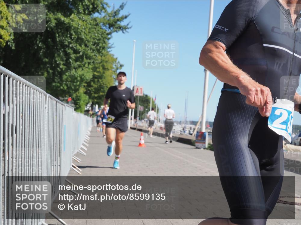 17.08.2025 - KN Förde Triathlon 2025 KatJ http://msf.ph/oto/8599135 17.08.2025 11:50:48 Laufen 272, 280, 306, 604 meine-sportfotos.de