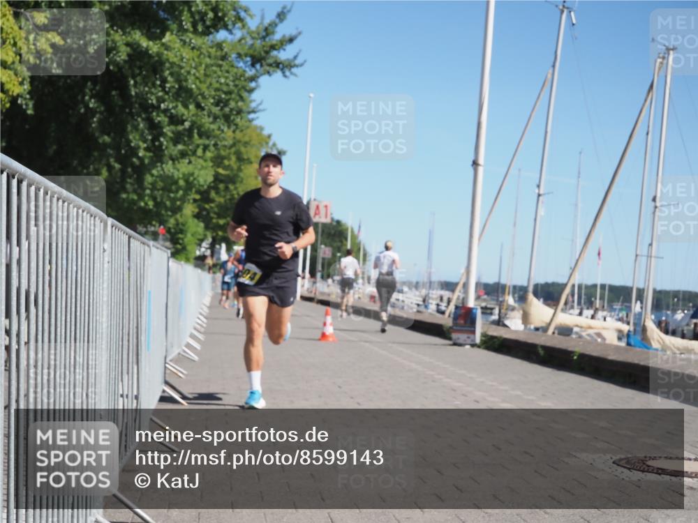17.08.2025 - KN Förde Triathlon 2025 KatJ http://msf.ph/oto/8599143 17.08.2025 11:50:48 Laufen 272, 280, 306, 604 meine-sportfotos.de