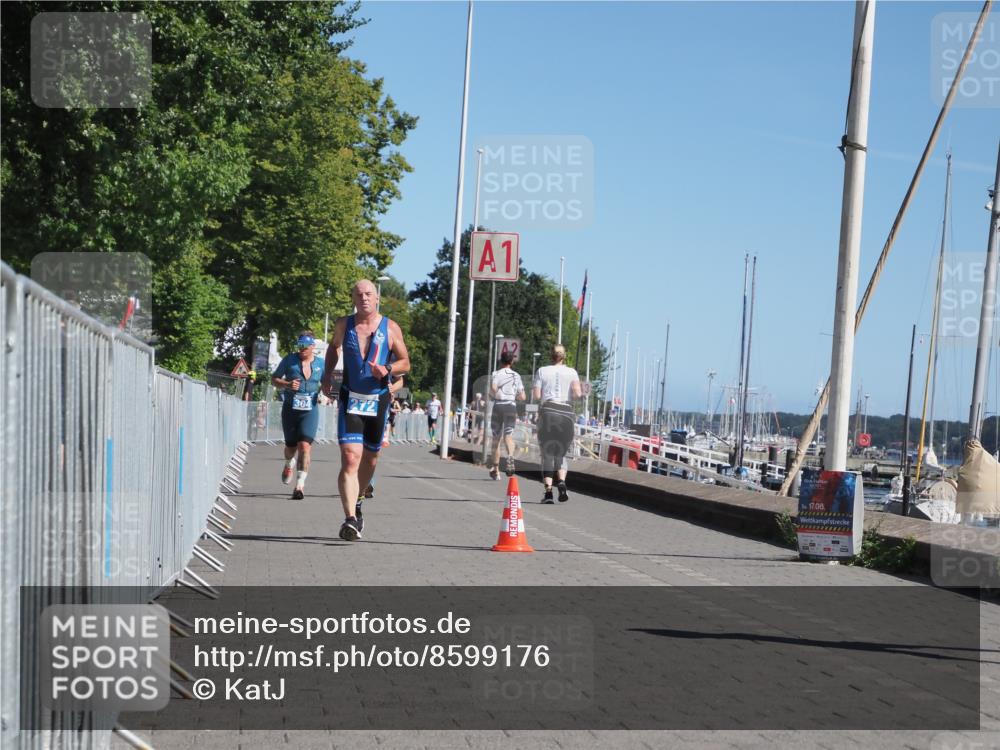 17.08.2025 - KN Förde Triathlon 2025 KatJ http://msf.ph/oto/8599176 17.08.2025 11:50:51 Laufen 272, 304, 604, 605 meine-sportfotos.de