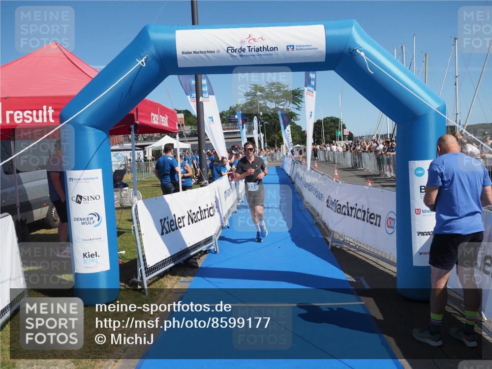 17.08.2025 - KN Förde Triathlon 2025 MichiJ http://msf.ph/oto/8599177 17.08.2025 12:13:41 Laufen 282, 324 meine-sportfotos.de