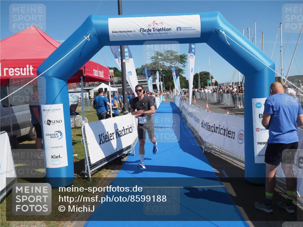 17.08.2025 - KN Förde Triathlon 2025 MichiJ http://msf.ph/oto/8599188 17.08.2025 12:13:41 Laufen 282, 324 meine-sportfotos.de