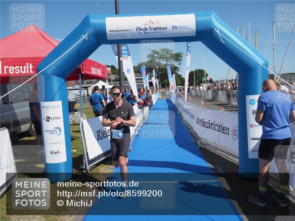 17.08.2025 - KN Förde Triathlon 2025 MichiJ http://msf.ph/oto/8599200 17.08.2025 12:13:42 Laufen 282, 324 meine-sportfotos.de