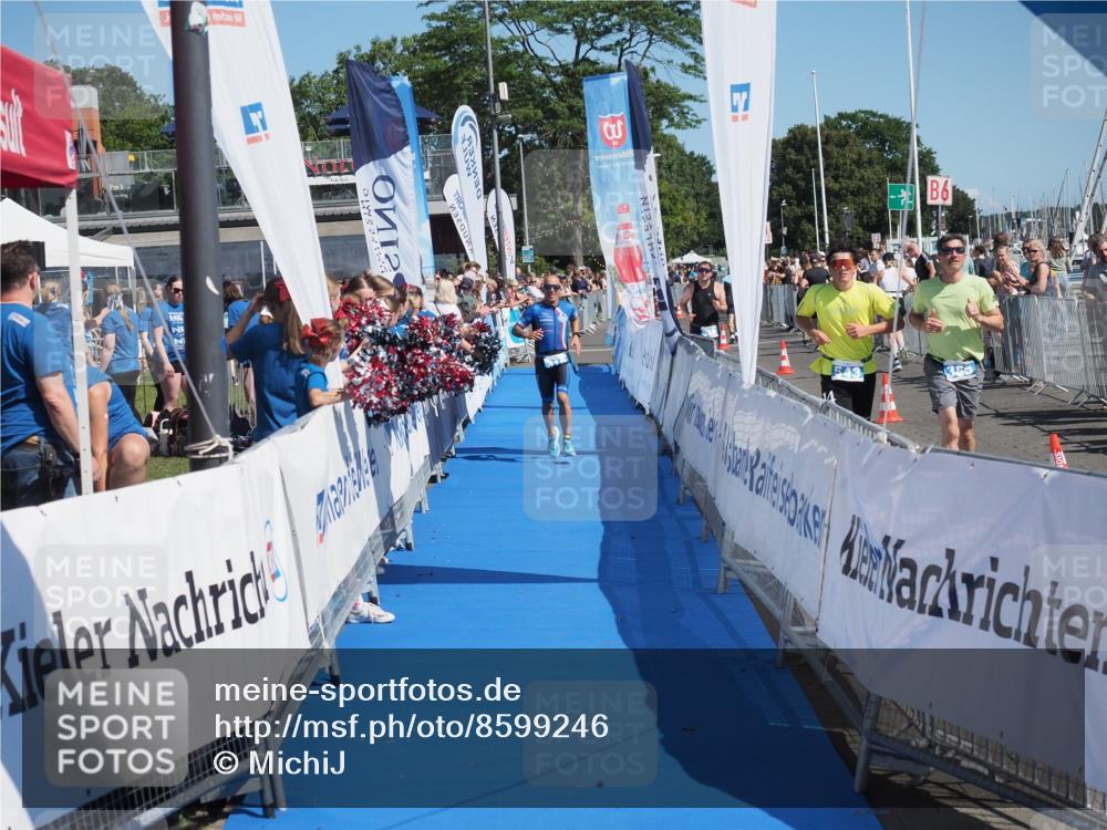 17.08.2025 - KN Förde Triathlon 2025 MichiJ http://msf.ph/oto/8599246 17.08.2025 12:13:56 Laufen 316 meine-sportfotos.de