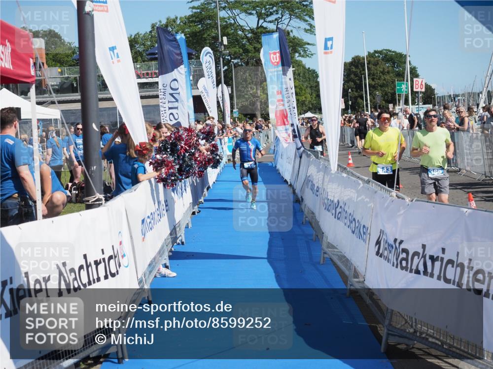 17.08.2025 - KN Förde Triathlon 2025 MichiJ http://msf.ph/oto/8599252 17.08.2025 12:13:57 Laufen 316 meine-sportfotos.de