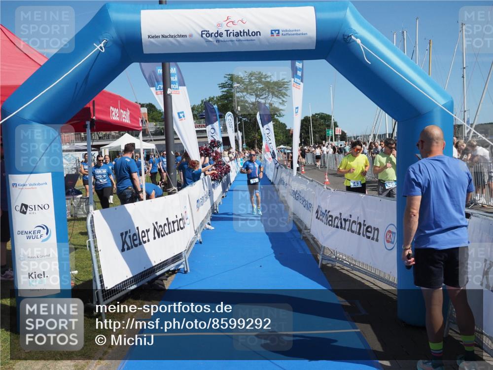 17.08.2025 - KN Förde Triathlon 2025 MichiJ http://msf.ph/oto/8599292 17.08.2025 12:13:58 Laufen 316 meine-sportfotos.de
