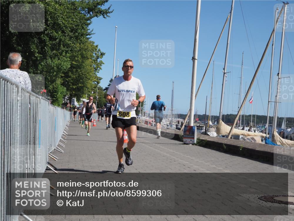 17.08.2025 - KN Förde Triathlon 2025 KatJ http://msf.ph/oto/8599306 17.08.2025 11:51:10 Laufen 296, 608 meine-sportfotos.de