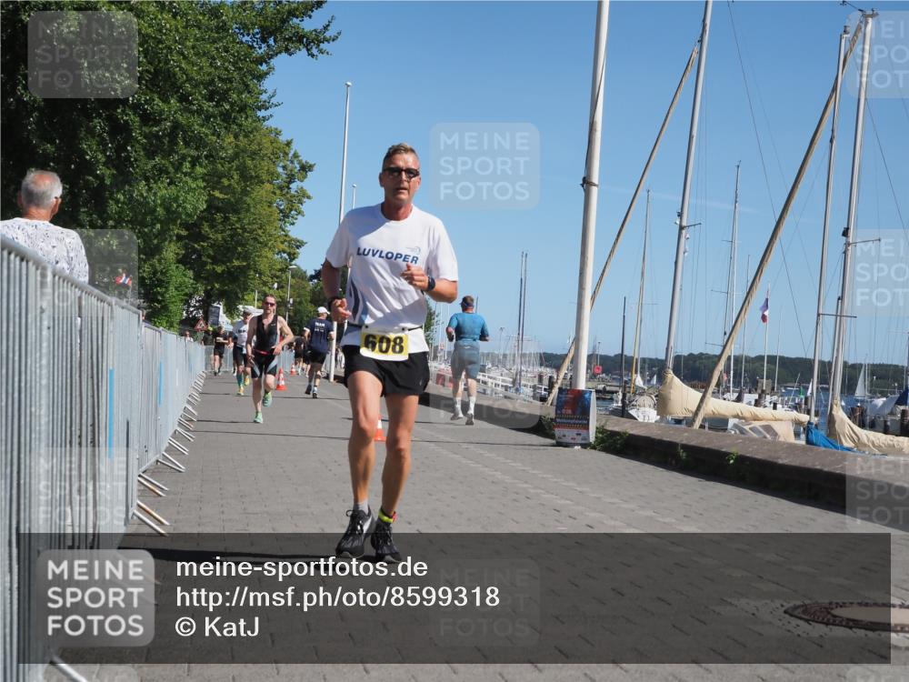 17.08.2025 - KN Förde Triathlon 2025 KatJ http://msf.ph/oto/8599318 17.08.2025 11:51:10 Laufen 296, 608 meine-sportfotos.de