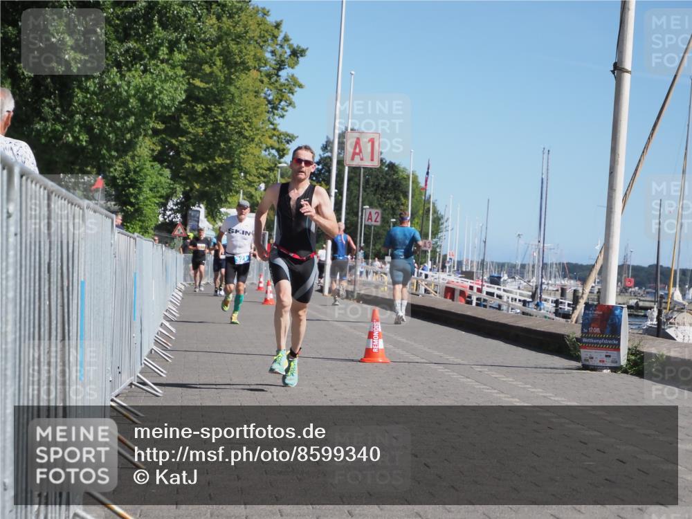 17.08.2025 - KN Förde Triathlon 2025 KatJ http://msf.ph/oto/8599340 17.08.2025 11:51:13 Laufen 296, 321, 608 meine-sportfotos.de