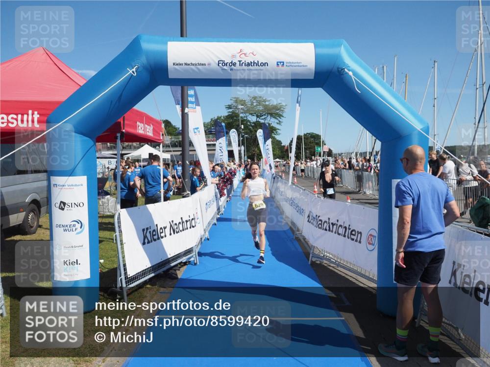 17.08.2025 - KN Förde Triathlon 2025 MichiJ http://msf.ph/oto/8599420 17.08.2025 12:14:40 Laufen 373, 629 meine-sportfotos.de