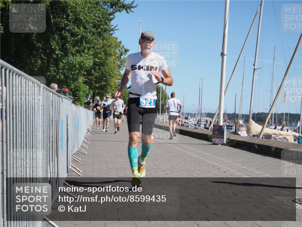 17.08.2025 - KN Förde Triathlon 2025 KatJ http://msf.ph/oto/8599435 17.08.2025 11:51:20 Laufen 321, 331, 643 meine-sportfotos.de