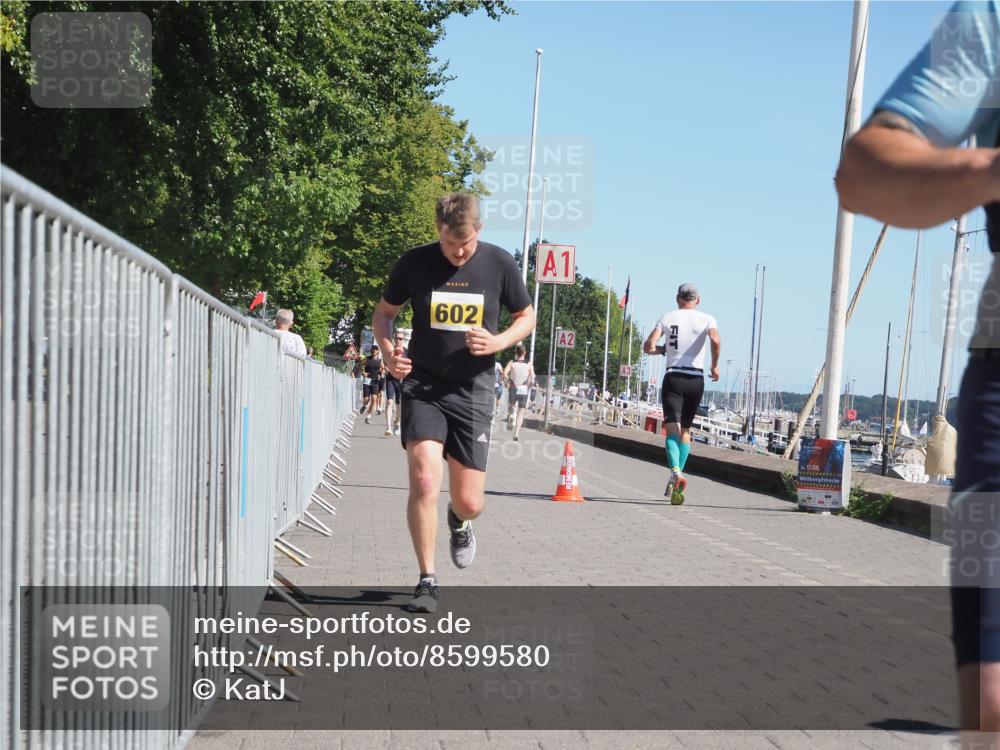 17.08.2025 - KN Förde Triathlon 2025 KatJ http://msf.ph/oto/8599580 17.08.2025 11:51:29 Laufen 331, 602, 643 meine-sportfotos.de