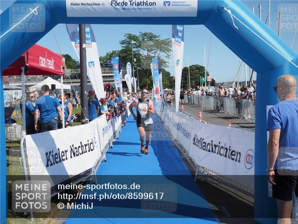 17.08.2025 - KN Förde Triathlon 2025 MichiJ http://msf.ph/oto/8599617 17.08.2025 12:15:04 Laufen 343 meine-sportfotos.de