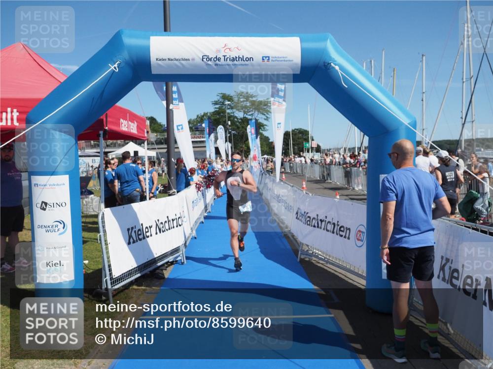 17.08.2025 - KN Förde Triathlon 2025 MichiJ http://msf.ph/oto/8599640 17.08.2025 12:15:04 Laufen 343 meine-sportfotos.de