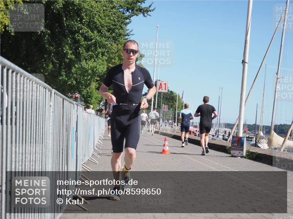 17.08.2025 - KN Förde Triathlon 2025 KatJ http://msf.ph/oto/8599650 17.08.2025 11:51:39 Laufen 279, 387, 616 meine-sportfotos.de