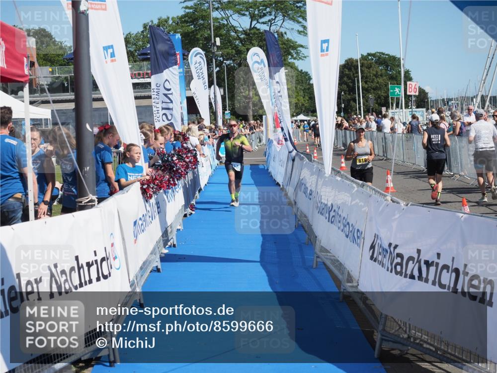 17.08.2025 - KN Förde Triathlon 2025 MichiJ http://msf.ph/oto/8599666 17.08.2025 12:15:09 Laufen 320, 343 meine-sportfotos.de