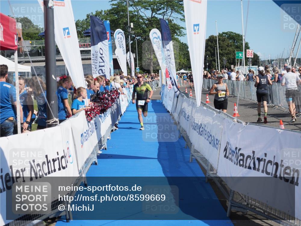 17.08.2025 - KN Förde Triathlon 2025 MichiJ http://msf.ph/oto/8599669 17.08.2025 12:15:09 Laufen 320, 343 meine-sportfotos.de