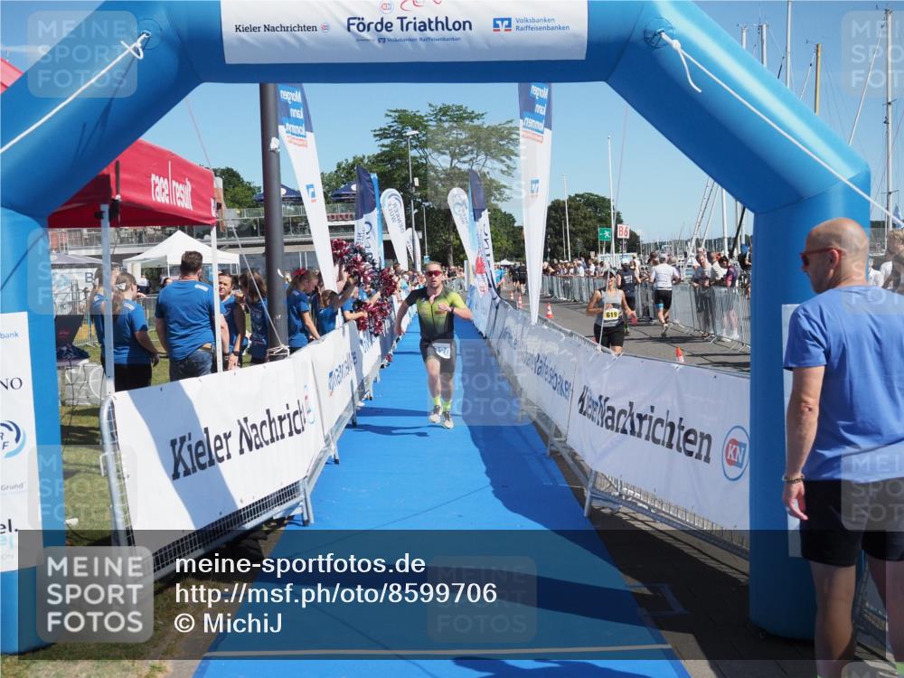 17.08.2025 - KN Förde Triathlon 2025 MichiJ http://msf.ph/oto/8599706 17.08.2025 12:15:10 Laufen 320, 343 meine-sportfotos.de