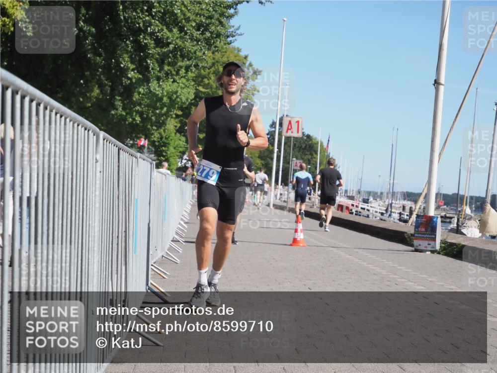 17.08.2025 - KN Förde Triathlon 2025 KatJ http://msf.ph/oto/8599710 17.08.2025 11:51:41 Laufen 273, 279, 387, 616 meine-sportfotos.de