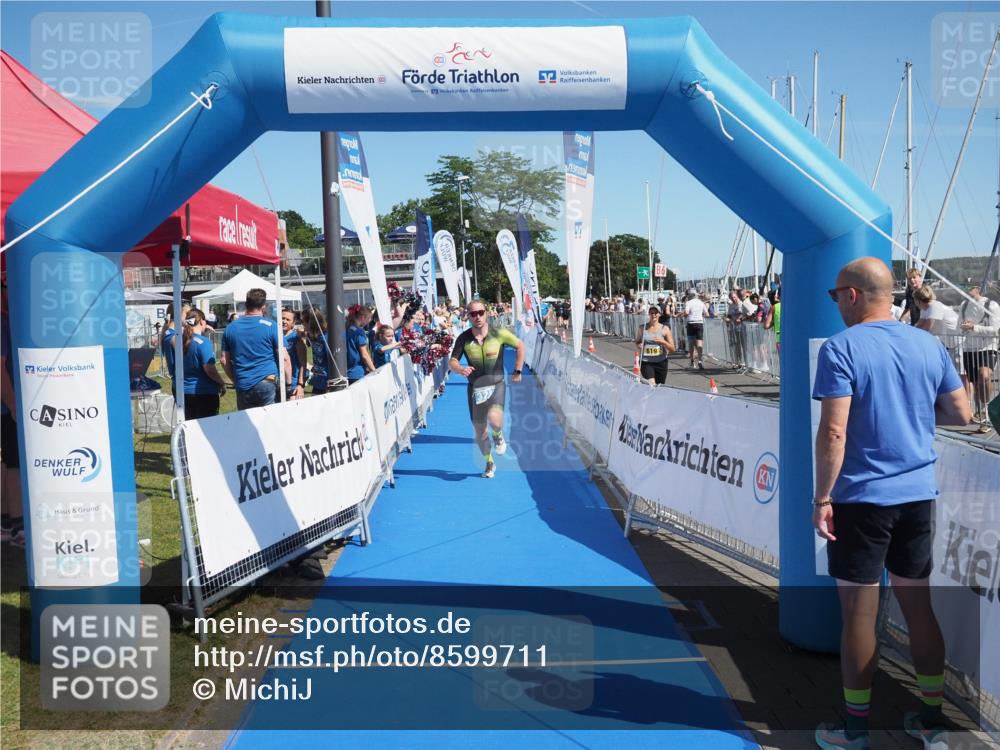 17.08.2025 - KN Förde Triathlon 2025 MichiJ http://msf.ph/oto/8599711 17.08.2025 12:15:11 Laufen 320, 343 meine-sportfotos.de
