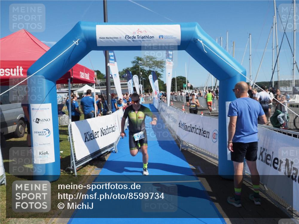 17.08.2025 - KN Förde Triathlon 2025 MichiJ http://msf.ph/oto/8599734 17.08.2025 12:15:11 Laufen 320, 343 meine-sportfotos.de