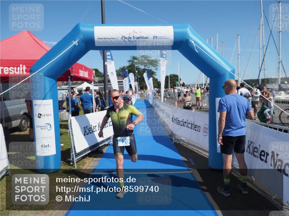 17.08.2025 - KN Förde Triathlon 2025 MichiJ http://msf.ph/oto/8599740 17.08.2025 12:15:12 Laufen 320 meine-sportfotos.de