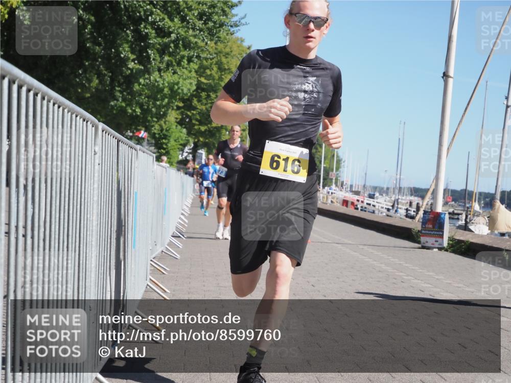 17.08.2025 - KN Förde Triathlon 2025 KatJ http://msf.ph/oto/8599760 17.08.2025 11:51:45 Laufen 273, 279, 316, 616 meine-sportfotos.de