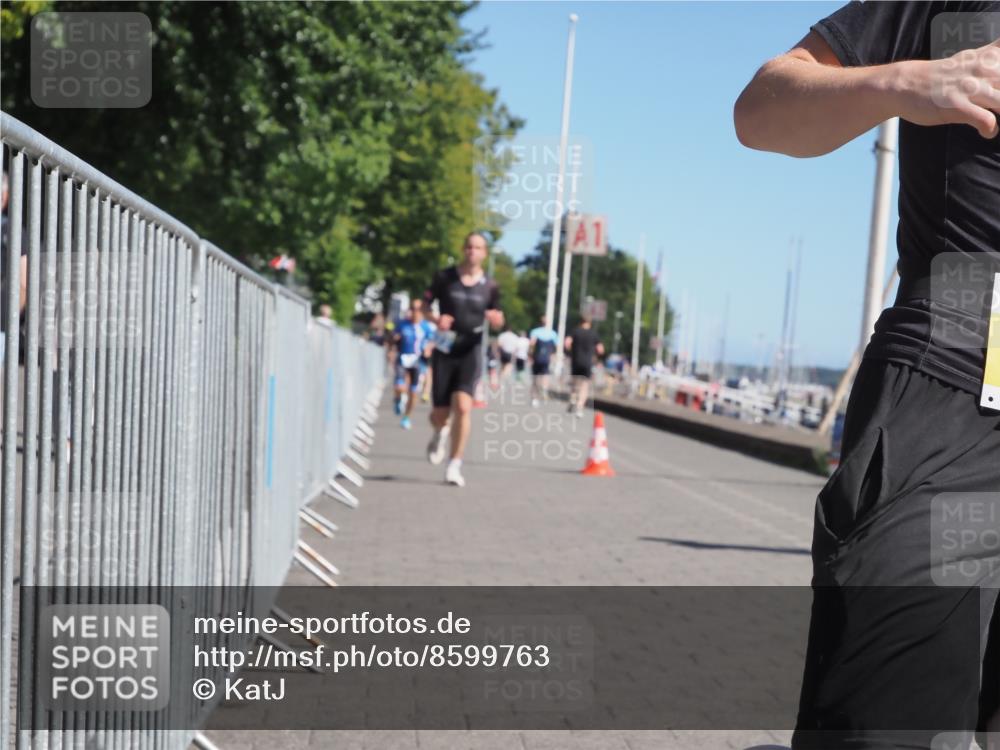 17.08.2025 - KN Förde Triathlon 2025 KatJ http://msf.ph/oto/8599763 17.08.2025 11:51:45 Laufen 273, 279, 316, 616 meine-sportfotos.de