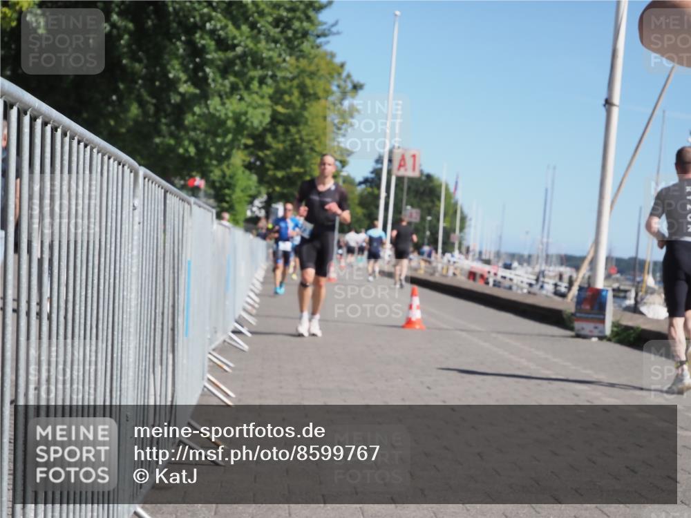 17.08.2025 - KN Förde Triathlon 2025 KatJ http://msf.ph/oto/8599767 17.08.2025 11:51:45 Laufen 273, 279, 316, 616 meine-sportfotos.de