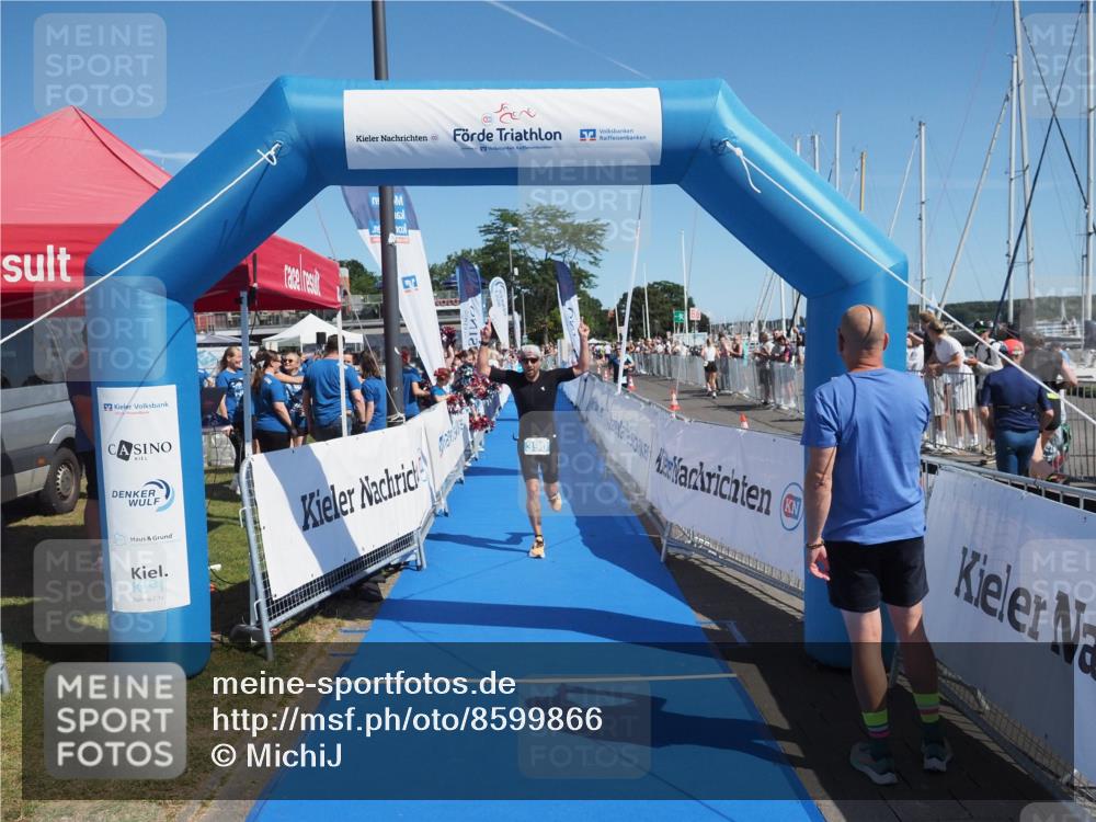 17.08.2025 - KN Förde Triathlon 2025 MichiJ http://msf.ph/oto/8599866 17.08.2025 12:15:30 Laufen 390 meine-sportfotos.de