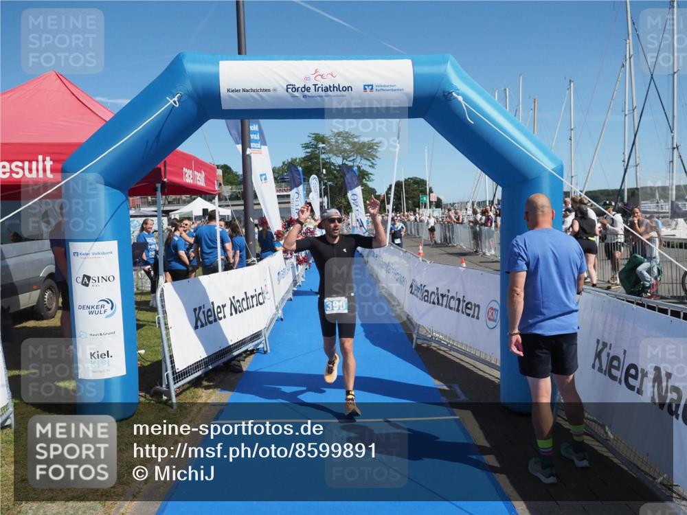 17.08.2025 - KN Förde Triathlon 2025 MichiJ http://msf.ph/oto/8599891 17.08.2025 12:15:31 Laufen 390 meine-sportfotos.de